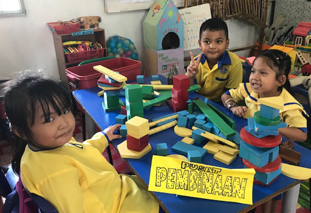 Point 4 多民族共生から成る幼稚園視察訪問