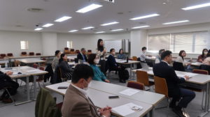 三原理絵さんによる講演会、質疑応答している06