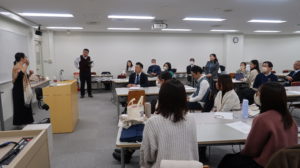三原理絵さんによる講演会、質疑応答している07